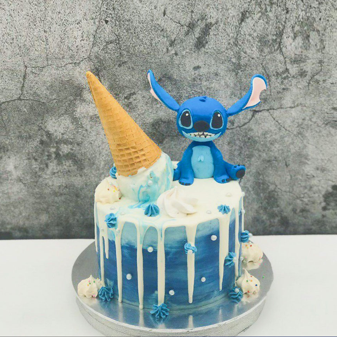 0204 Blue koala Bear Cake