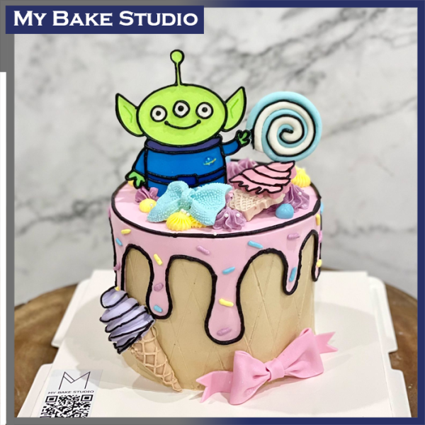 2D Little Green Man Cake