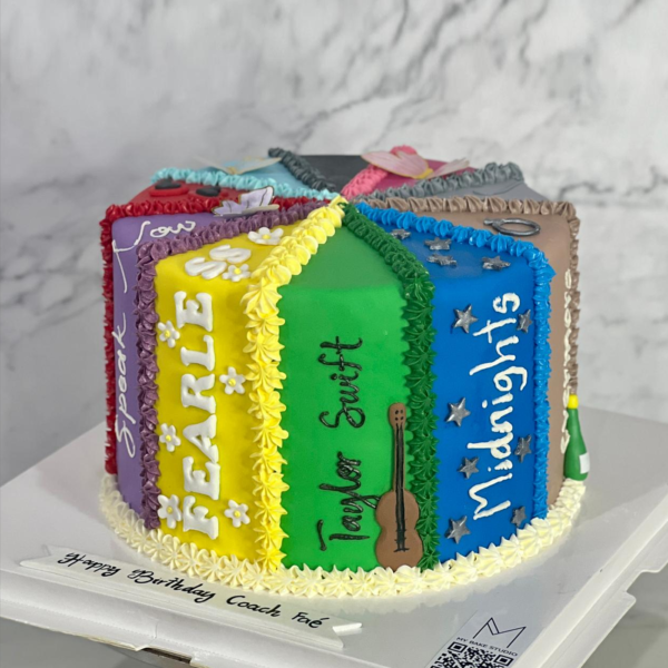 Tylor Swift Book Cake