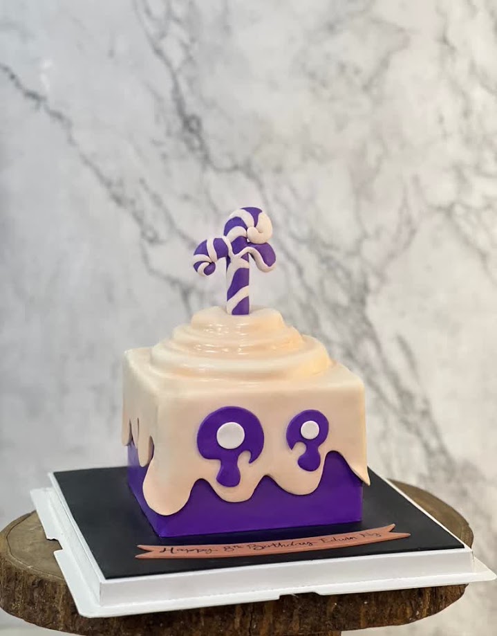 purple roblox cake