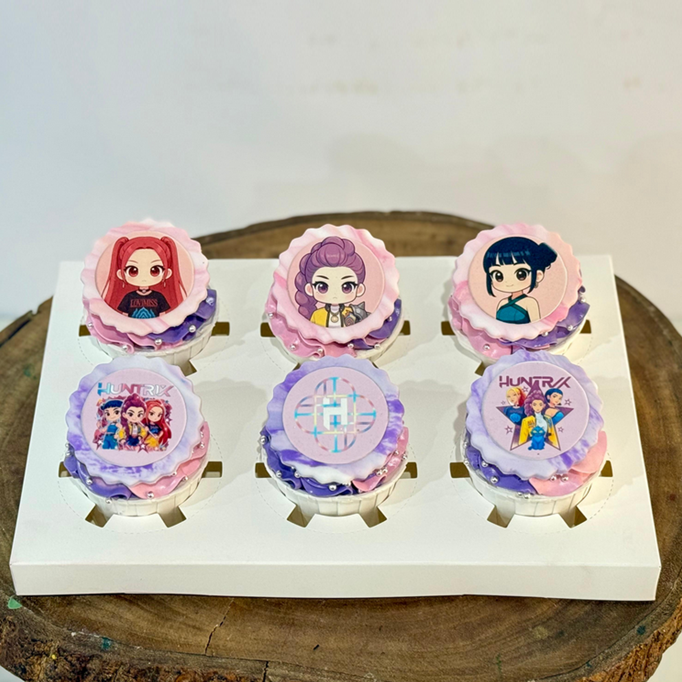 K-pop Demon Hunter Cupcake