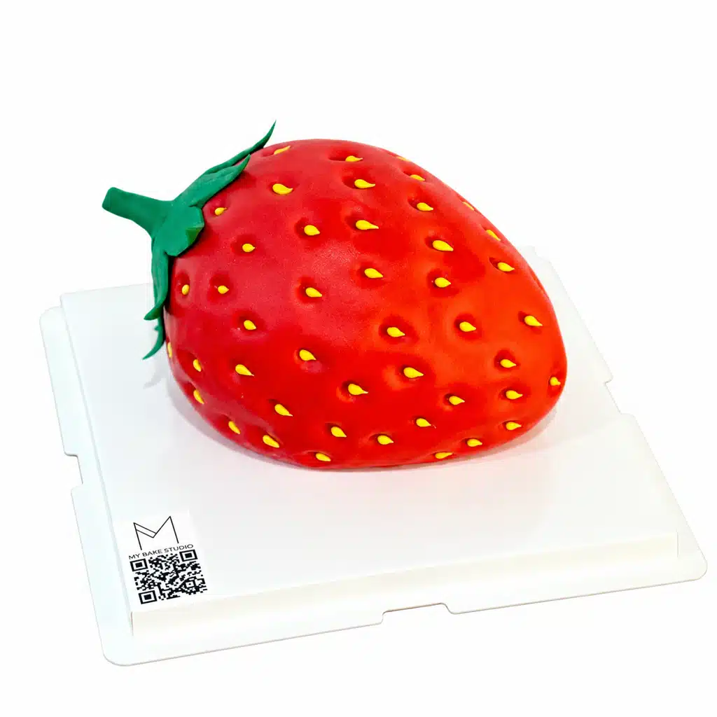 0145 3D strawberry Cake 600x600.png