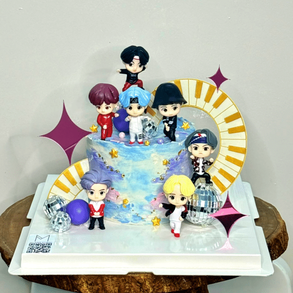 0242 BTS Cake