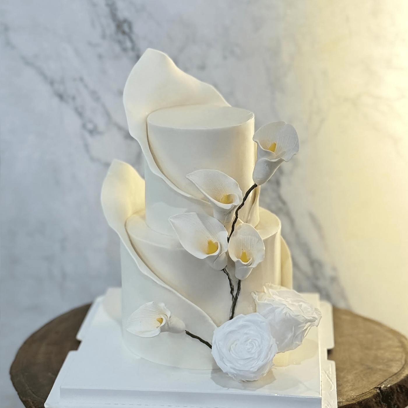 0260 Minimalist Floral Cake